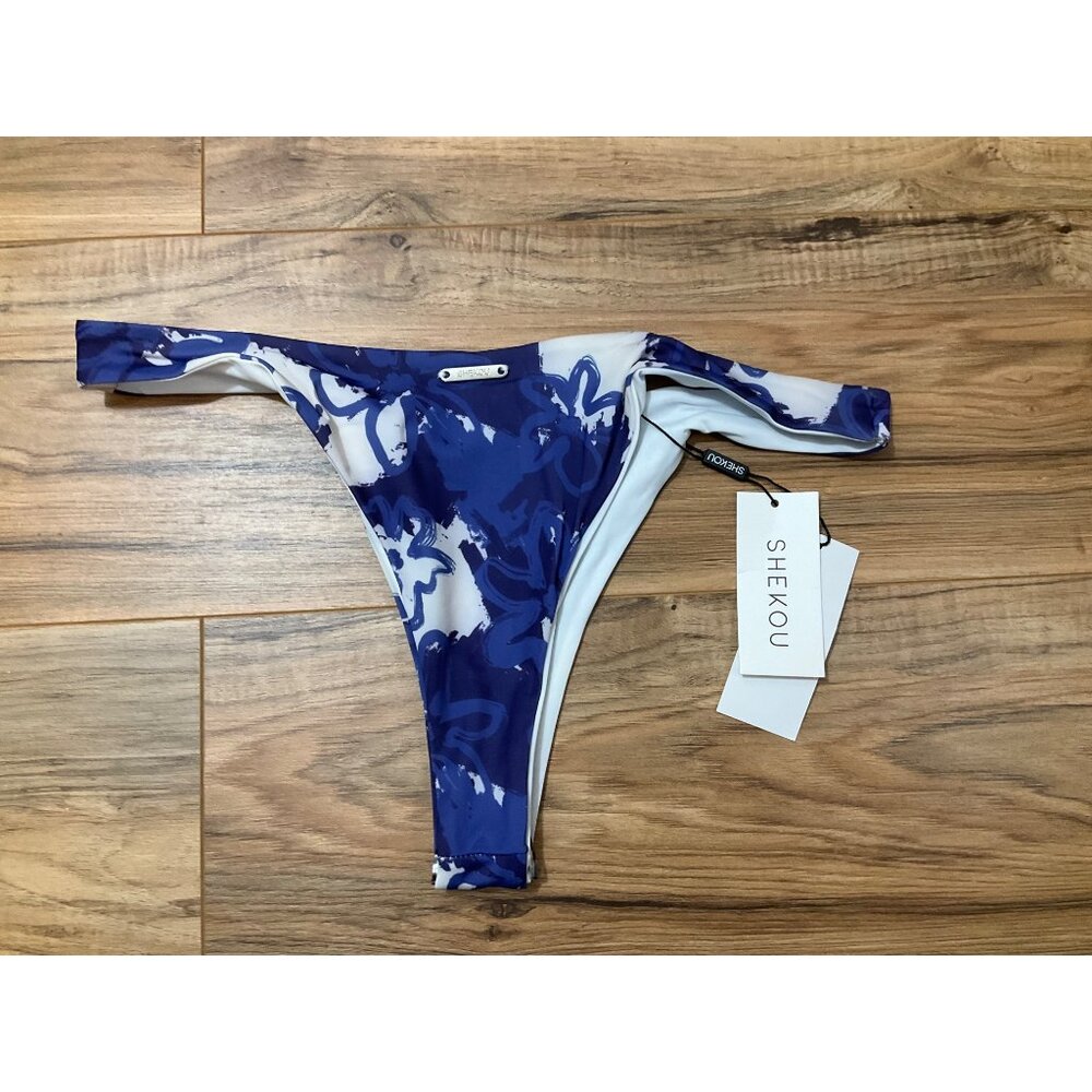 NWT SHEKOU Blue and White  Bikini Floral Thong- Medium